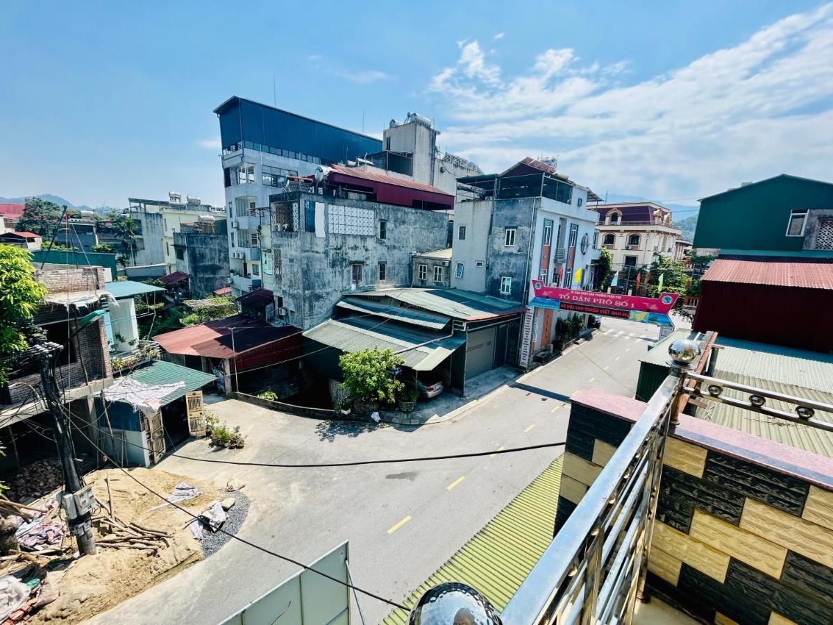 Majestic Hostel - Tour & Motorbike Rental Ha Giang Exteriör bild